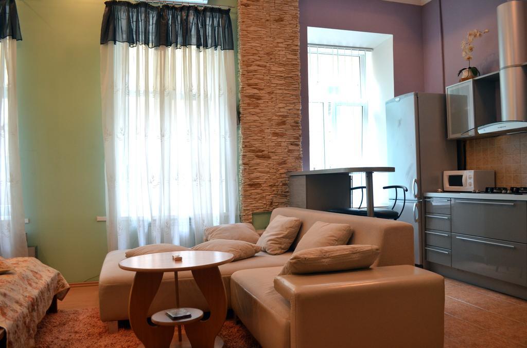 Chapayev Apartments Kiev Rom bilde